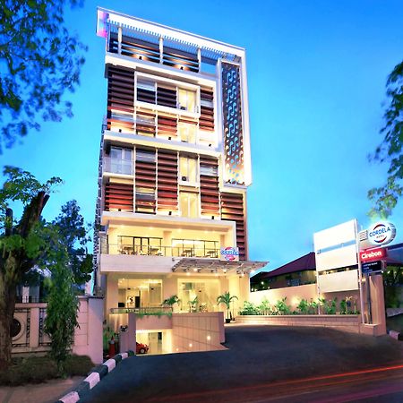 Cordela Hotel Cirebon Kültér fotó